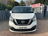 NISSAN NV300