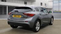INFINITI Q30